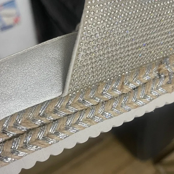 SOLD - Picture 4 of 6